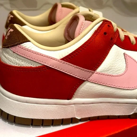 🥓🤎💖 Nike Dunk Low ‘Bacon’ size 12W / 10.5M 🥓💖🤎